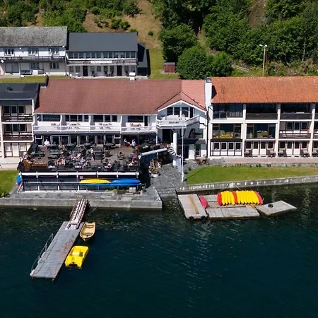 Fjordhotel 4*